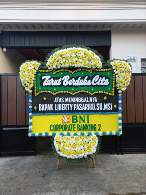 Papan Bunga Duka di Gandekan