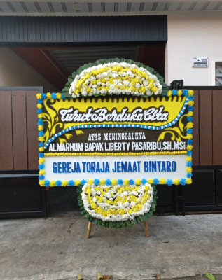 Papan Bunga Duka di Gandekan