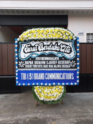 Papan Bunga Duka di Gandekan